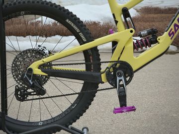 Used Santa Cruz Nomad Custom 2025 Mountainbike, Orange — image 7 of 24