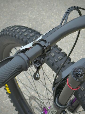 Used Santa Cruz Nomad Custom 2025 Mountainbike, Orange — image 16 of 24