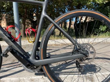 Used Scott Addict 10 2022 2022 Road & Gravel, Black — image 9 of 10