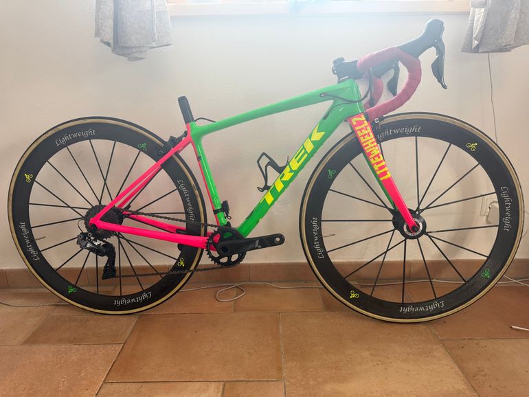 Used Trek Emonda Shimano Dura Ace Di2 2022 Road & Gravel, Blau — image 4 of 10