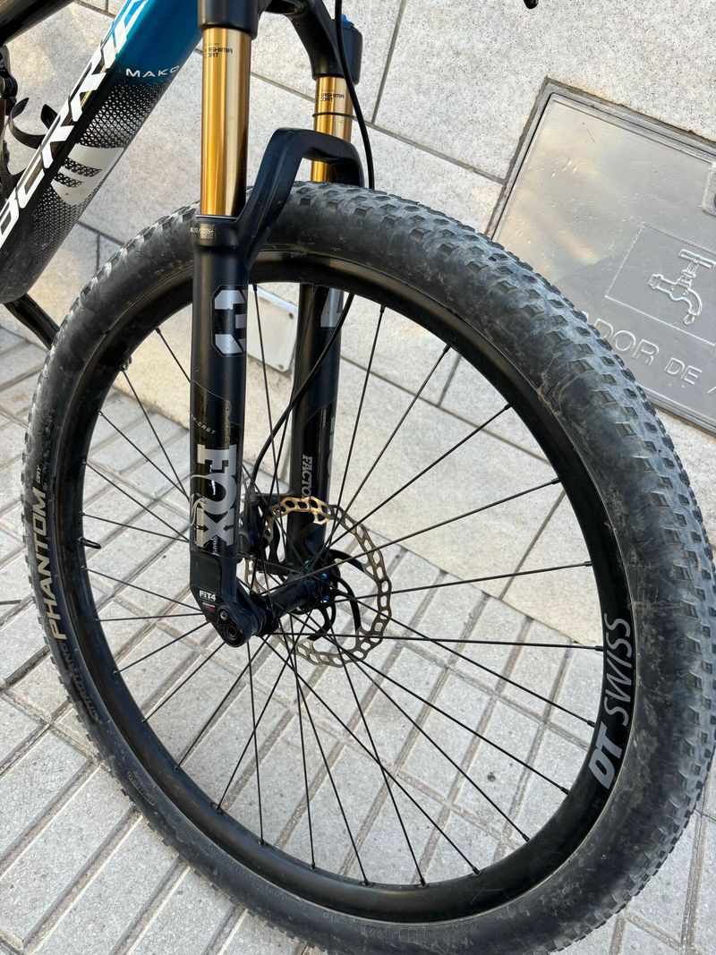 Used Berria Mako 2022 Mountainbike, Blue — image 7 of 12