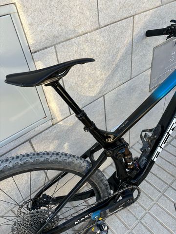 Used Berria Mako 2022 Mountainbike, Blue — image 4 of 12