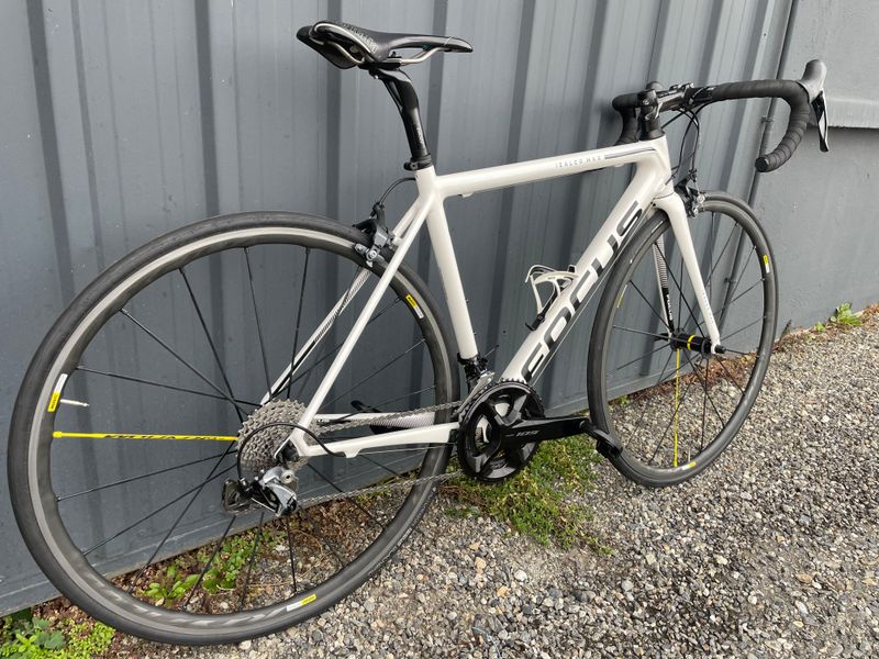 Tweedehands Focus Isalco Max 2019 Road & Gravel