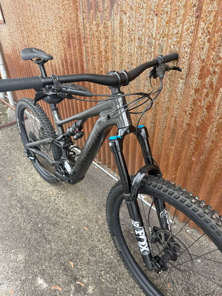 Used Specialized Specialized Levo SL Comp Alloy 2024 Mountainbike, Light Gray, Mixed — image 9 of 9