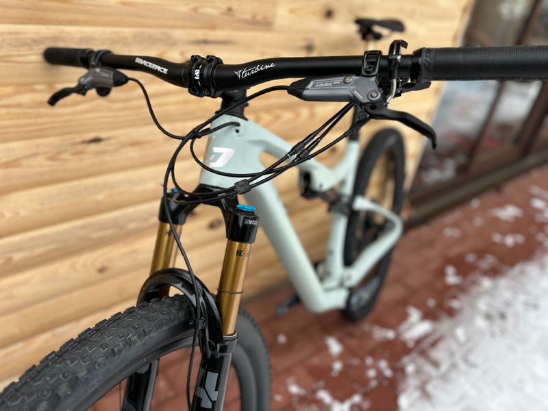 Lapierre XRM 9.9 2025 2025 Mountainbike usato, Grigio chiaro — immagine 5 di 7