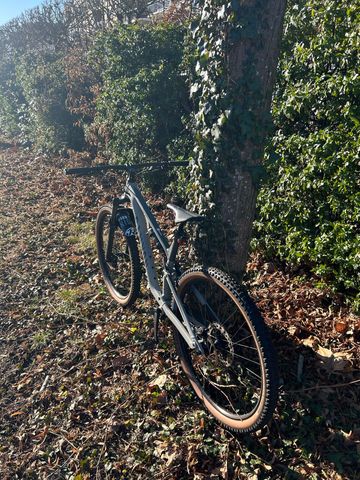 Tweedehands Canyon Neuron AL 6.0 2019 2019 Mountainbike — afbeelding 2 van 5