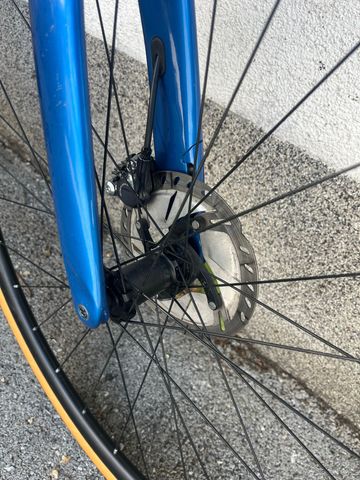 Used Scott Addict 20 2022 2022 Road & Gravel, Blue — image 6 of 7