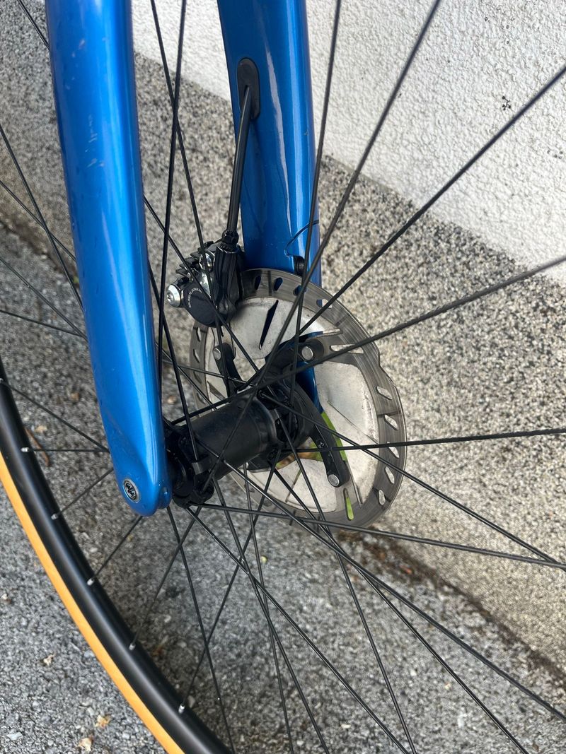 Used Scott Addict 20 2022 2022 Road & Gravel, Blue — image 6 of 7