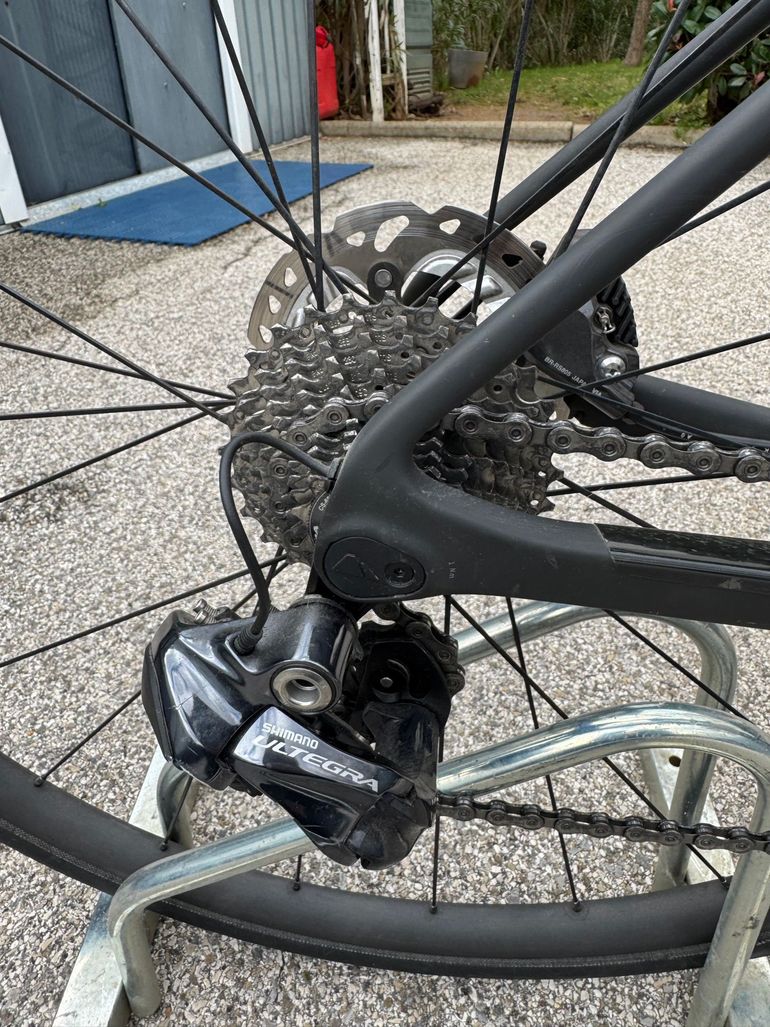 Used Canyon Ultimate Shimano Ultegra Di2 2018 Road & Gravel, Black — image 10 of 29