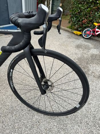 Used Canyon Ultimate Shimano Ultegra Di2 2018 Road & Gravel, Black — image 4 of 29