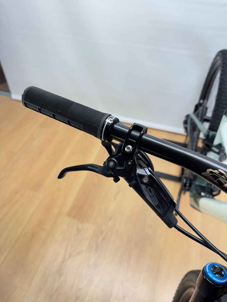Used Specialized Specialized Stumpjumper Expert Carbon 2021 Taglia S3/M 2021 Mountainbike — image 19 of 24