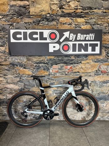Pinarello, DOGMA F DURA ACE Di2 2025