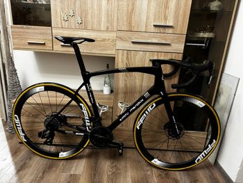 Eddy Merckx, Eddy Merckx 525, Sram Force E1 Axs 2x12, Ffwd Ryot 44