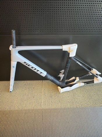 Gebrauchtes Scott Addict RC Pro 2025 Frameset 2025 Road & Gravel, Weiß — Bild 1 von 4