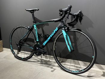 Gebrauchtes Bianchi Infinito CV 2017 Road & Gravel, Schwarz — Bild 3 von 5