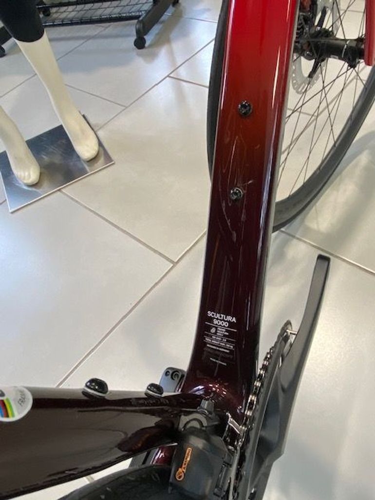 Used Merida Scultura 9000 2024 Road & Gravel, Rot — image 3 of 8
