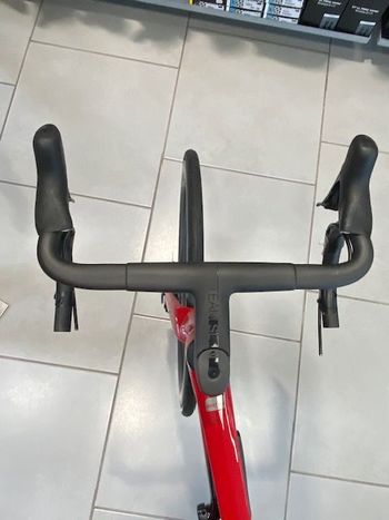 Used Merida Scultura 9000 2024 Road & Gravel, Rot — image 5 of 8