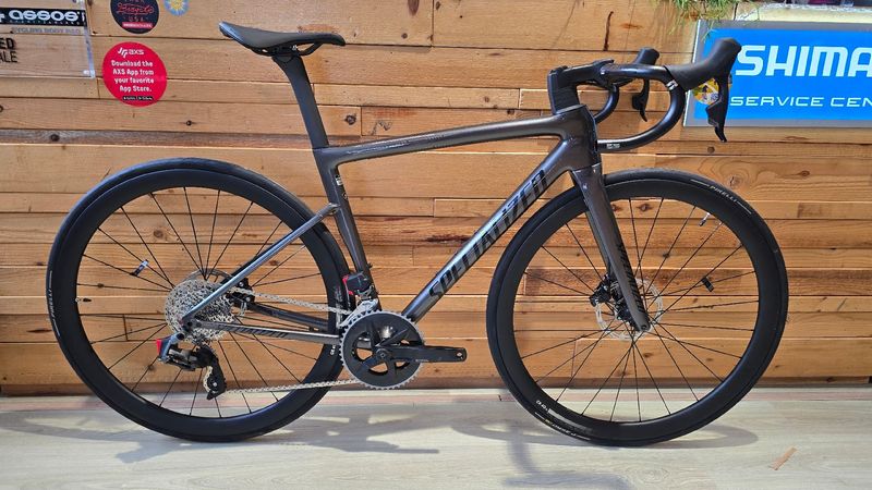 Used Specialized Tarmac SL8 Expert - SRAM Rival eTAP AXS 2025 2025 Road & Gravel