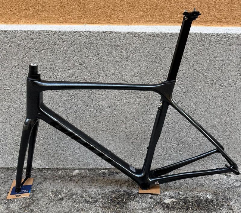 Gebrauchtes Giant TCR Advanced Pro Disc 1 2022 Frameset 2022 Road & Gravel, Schwarz — Bild 2 von 8