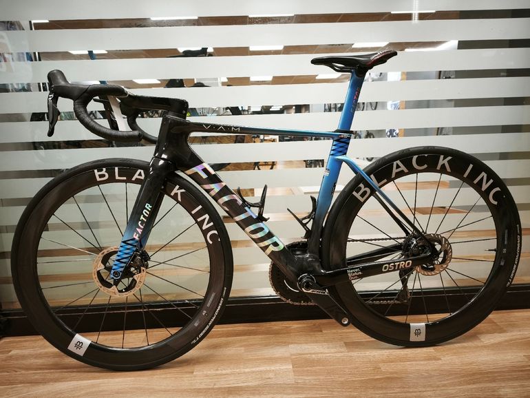 Used Factor Ostro Shimano Dura Ace Di2 2025 Road & Gravel, Black — image 8 of 16