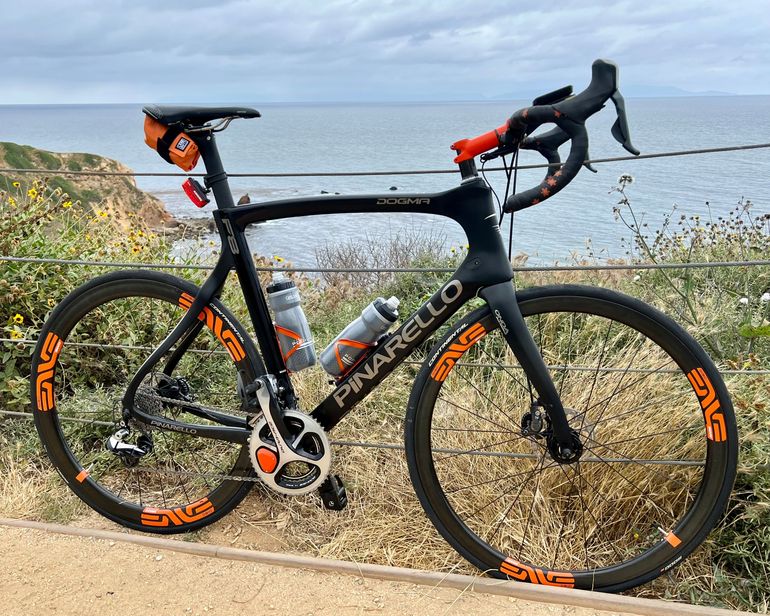 Used Pinarello DOGMA, F8 2015 Road & Gravel, Black — image 3 of 3
