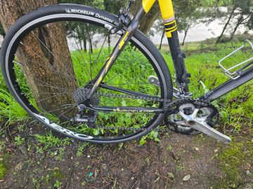 Używany B’TWIN Carbon Hc 2016 Road & Gravel — zdjęcie 2 z 4