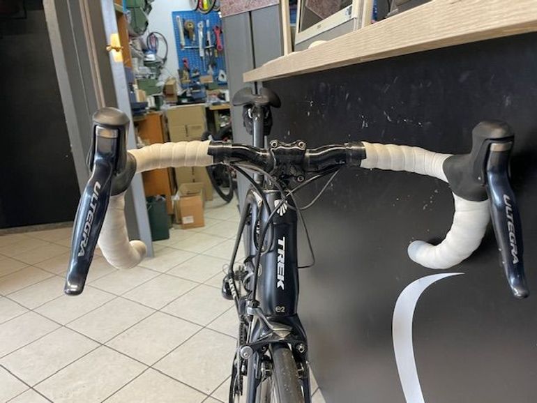 Used Trek Trek Émonda SLR 7 2015 Road & Gravel, Black — image 5 of 6
