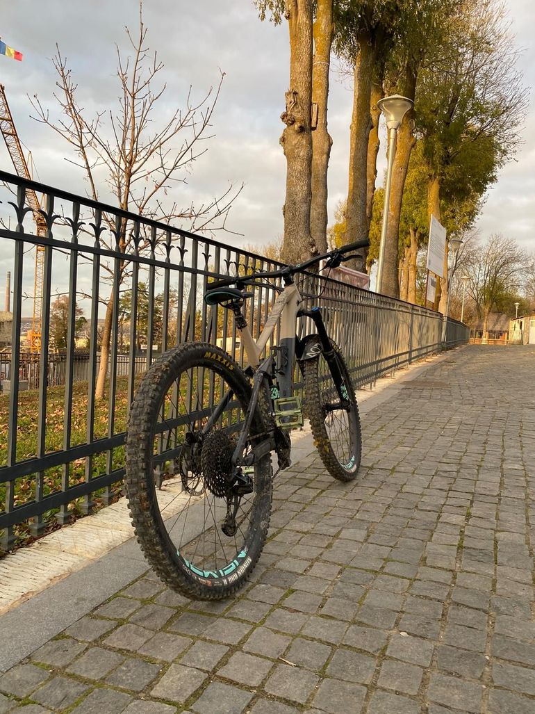 Used CUBE STEREO 170 RACE 29 2021 2021 Mountainbike, Light Gray, 29 — image 5 of 8