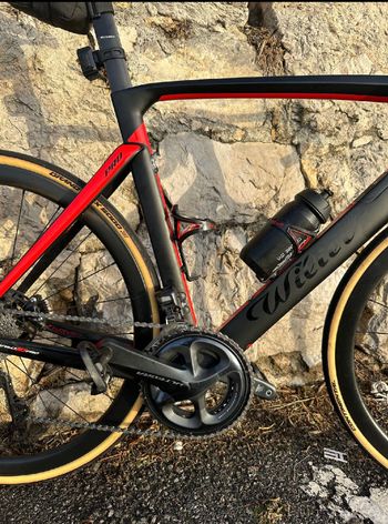 Used Wilier Cento10proair 2020 Road & Gravel, Black — image 3 of 9