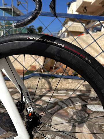 Gebrauchtes Pinarello F5 Shimano 105 Di2 2024 Road & Gravel, Weiß — Bild 5 von 11