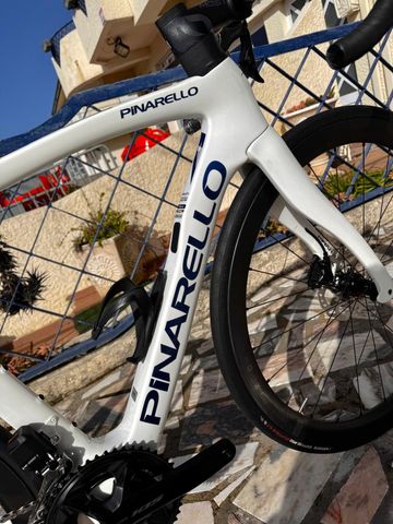Gebrauchtes Pinarello F5 Shimano 105 Di2 2024 Road & Gravel, Weiß — Bild 11 von 11