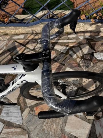 Gebrauchtes Pinarello F5 Shimano 105 Di2 2024 Road & Gravel, Weiß — Bild 7 von 11