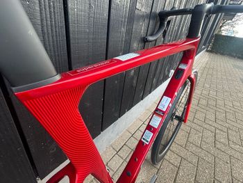 Used Cannondale SuperSix EVO Ultegra Di2 2025 Road & Gravel, Red — image 4 of 6