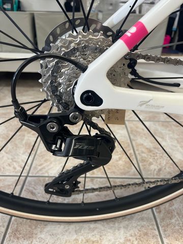 Used Chapter 2 TOA 2024 Road & Gravel, White — image 4 of 10