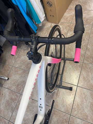Used Chapter 2 TOA 2024 Road & Gravel, White — image 7 of 10