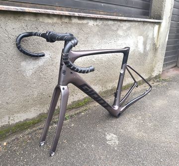 Used Giant Defy Advanced 1 2023 Frameset 2023 Road & Gravel, Purple — image 6 of 9