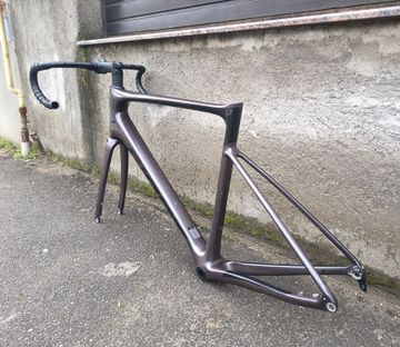 Used Giant Defy Advanced 1 2023 Frameset 2023 Road & Gravel, Purple — image 5 of 9