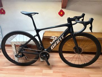Giant E-Bike Giant Defy Advanced E+ Elite 1 2025 2025 Road & Gravel de segunda mano