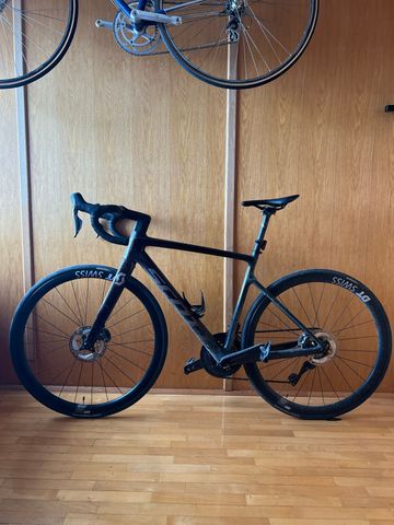Tweedehands Scott Addict SE 2023 2023 Road & Gravel — afbeelding 2 van 3