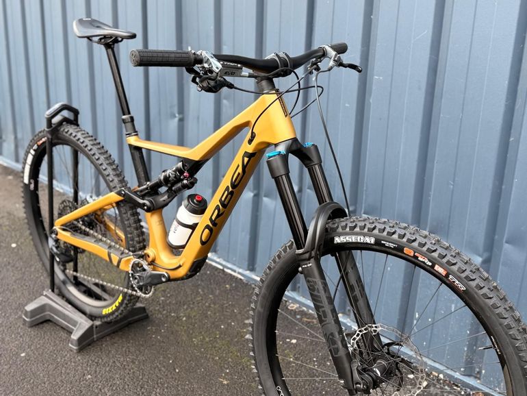 Used Orbea RALLON M10 2023 2023 Mountainbike, Black, 29 — image 3 of 10