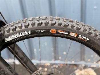 Used Orbea RALLON M10 2023 2023 Mountainbike, Black, 29 — image 6 of 10