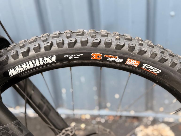 Used Orbea RALLON M10 2023 2023 Mountainbike, Black, 29 — image 6 of 10