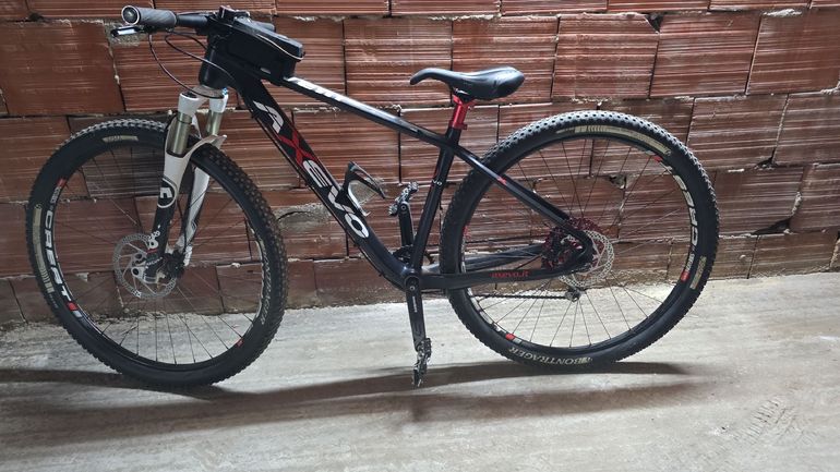 Used Axevo Axevo Event 29R 2015 Mountainbike, Negro — image 1 of 7