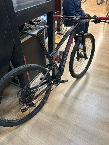 Used Olympia F1X 2020 Mountainbike, Black — image 4 of 6