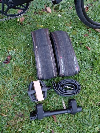 Used Van rysel Van Rysel EDR AF Rose 2025 Road & Gravel, Black — image 8 of 8