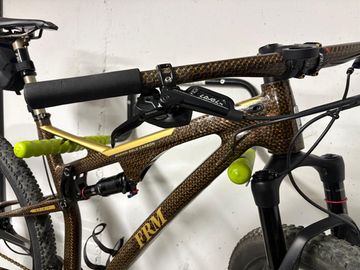 FRM Anakin Carbon 2021 Mountainbike de segunda mano, Negro — imagen 2 de 3