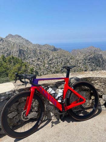 Used Canyon Aeroad CF SLX 8 Disc eTap 2023 Frameset 2023 Road & Gravel