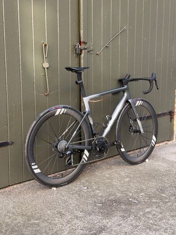 Used Evolve Cima 2026 Road & Gravel, Light Gray — image 3 of 10