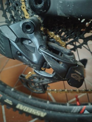 Used Mondraker Crafty SRAM GX Eagle AXS (T-Type) 2021 Mountainbike, Black, 29 — image 3 of 10