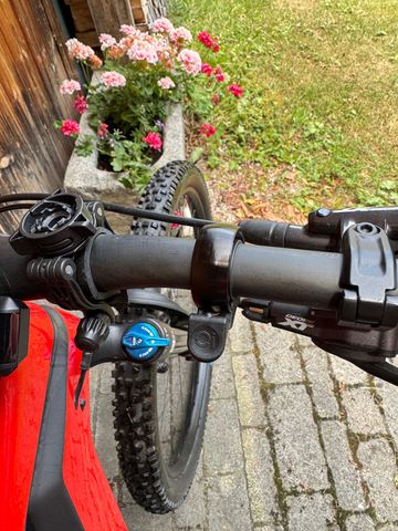Used Rotwild R.X375 PRO 2022 2022 Mountainbike, Red, 29 — image 6 of 10